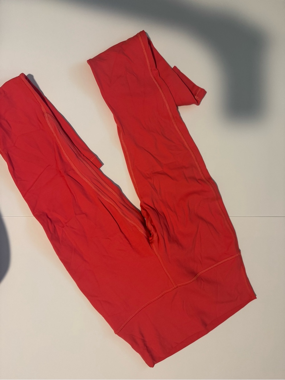Hot pink lulu leggings - Picture 2 of 2